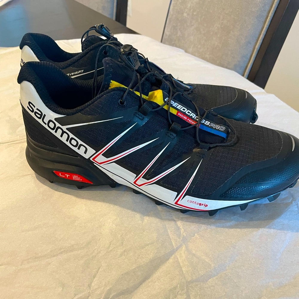 Salomon Speedcrosspro trail running shoes